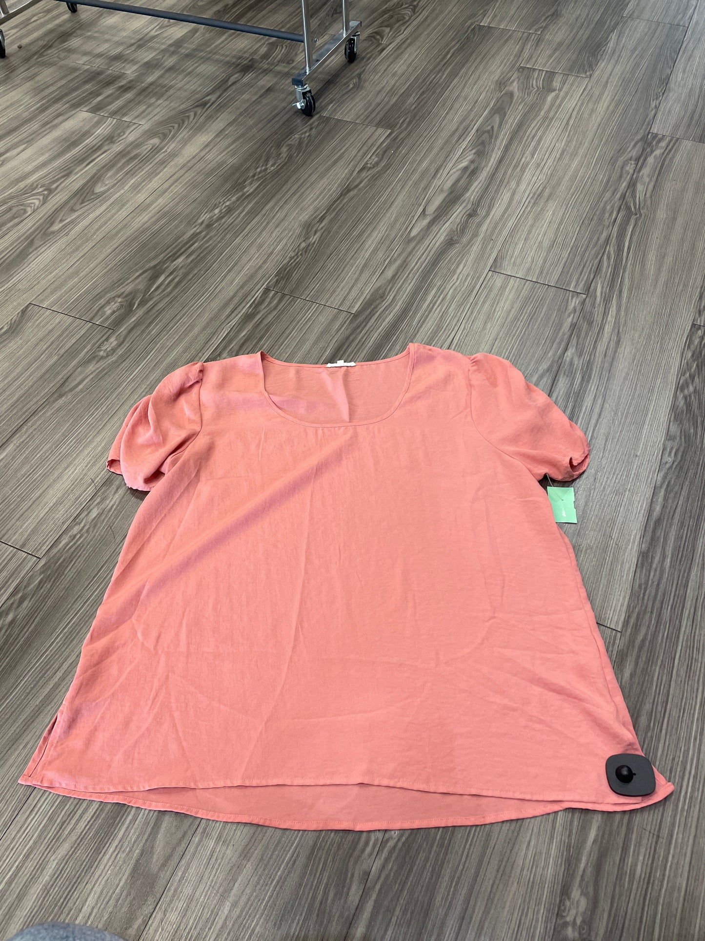 Blouse Short Sleeve By Maurices In Pink, Size: Xl