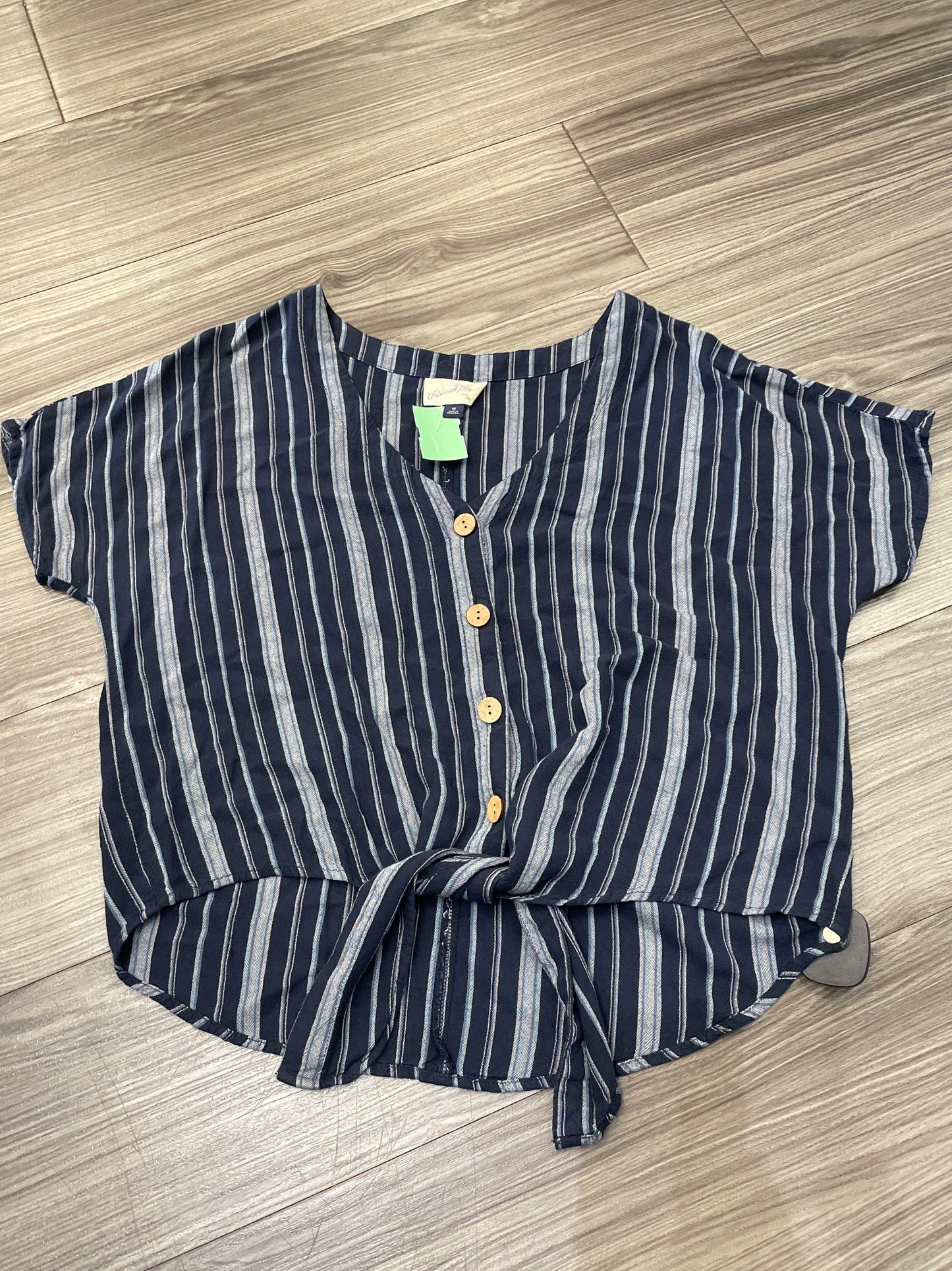 Blouse Short Sleeve By Universal Thread In Striped Pattern, Size: M