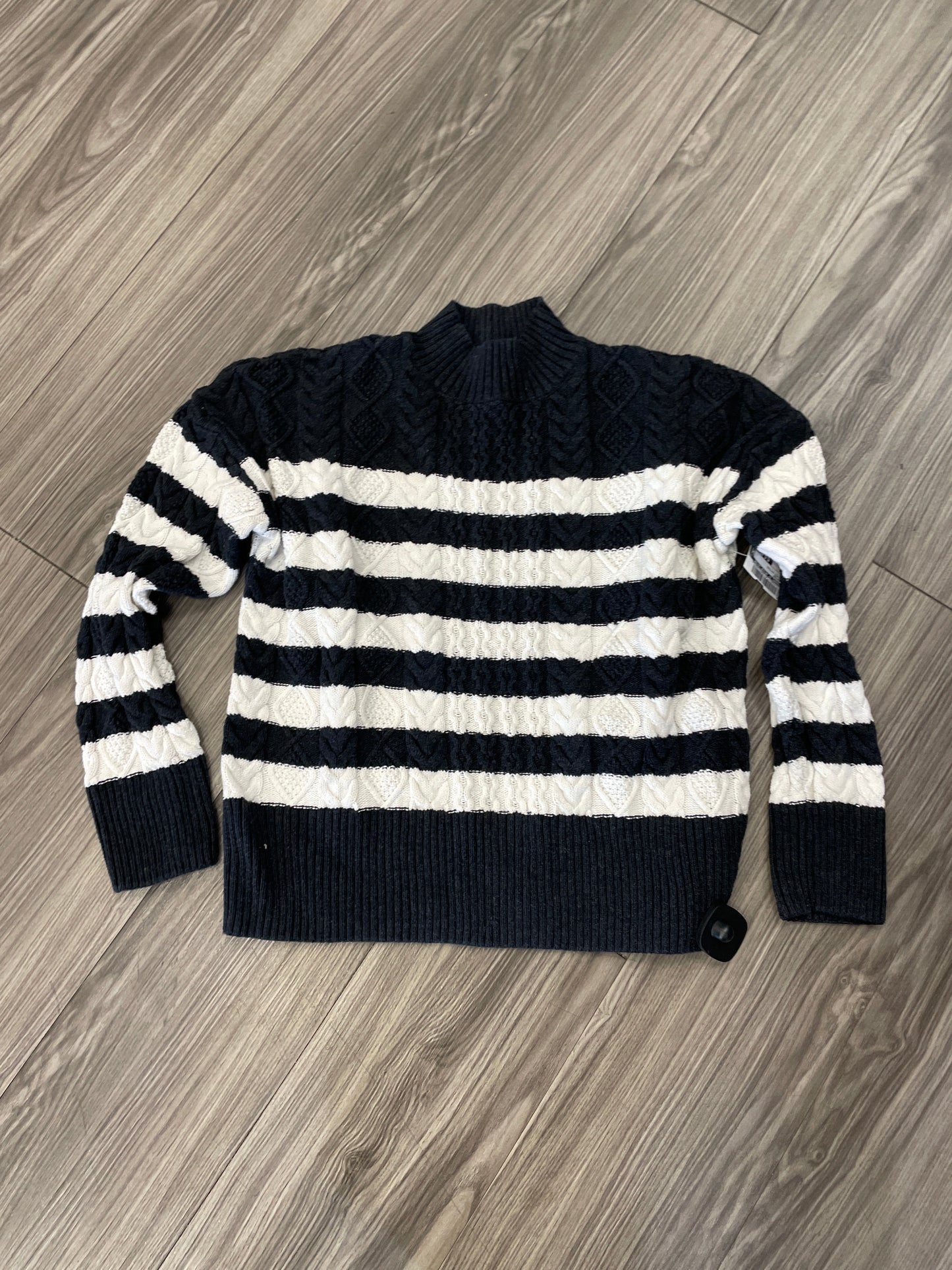 Sweater By Tahari By Arthur Levine In Striped Pattern, Size: M