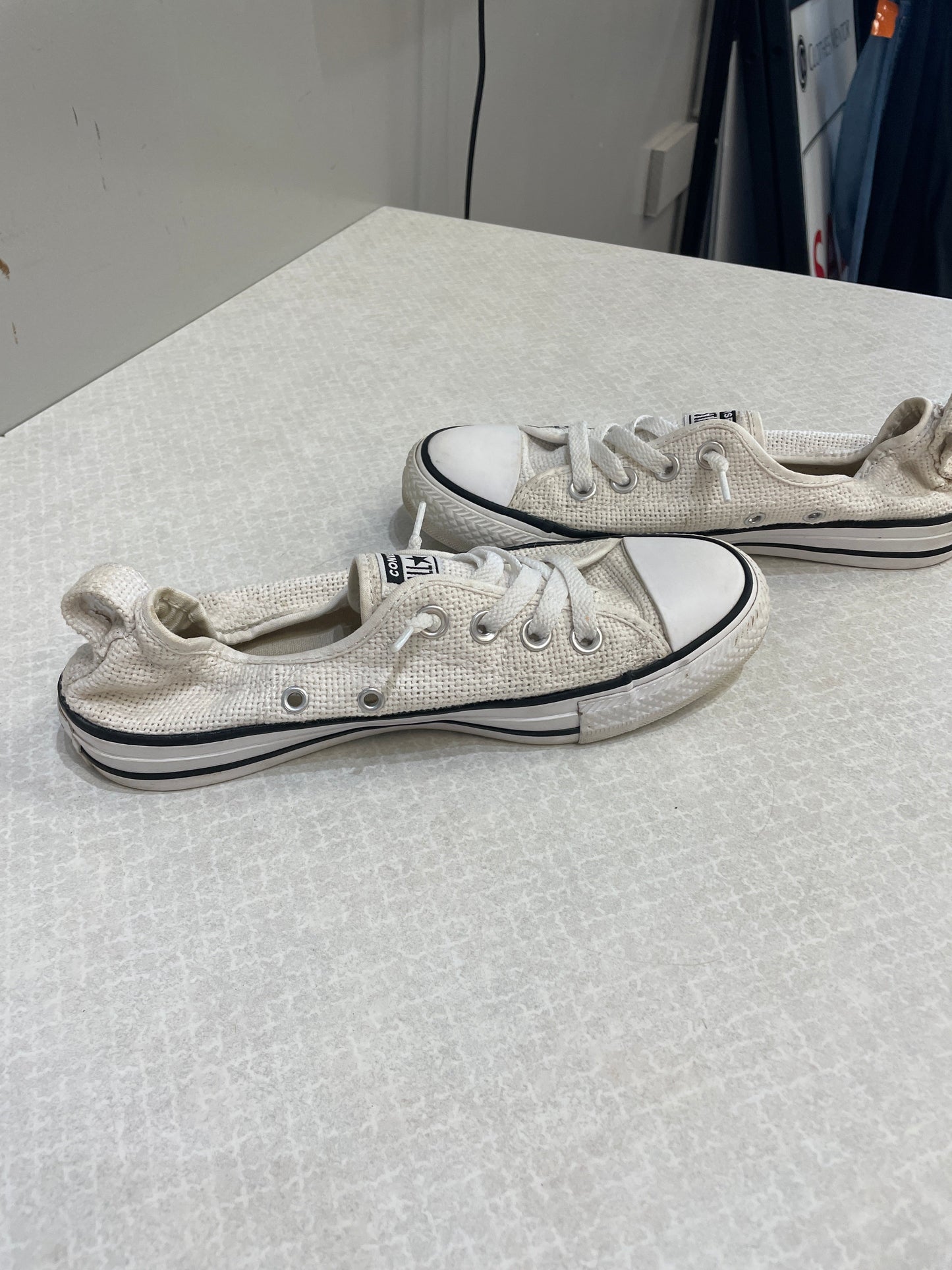 White Shoes Sneakers Converse, Size 7