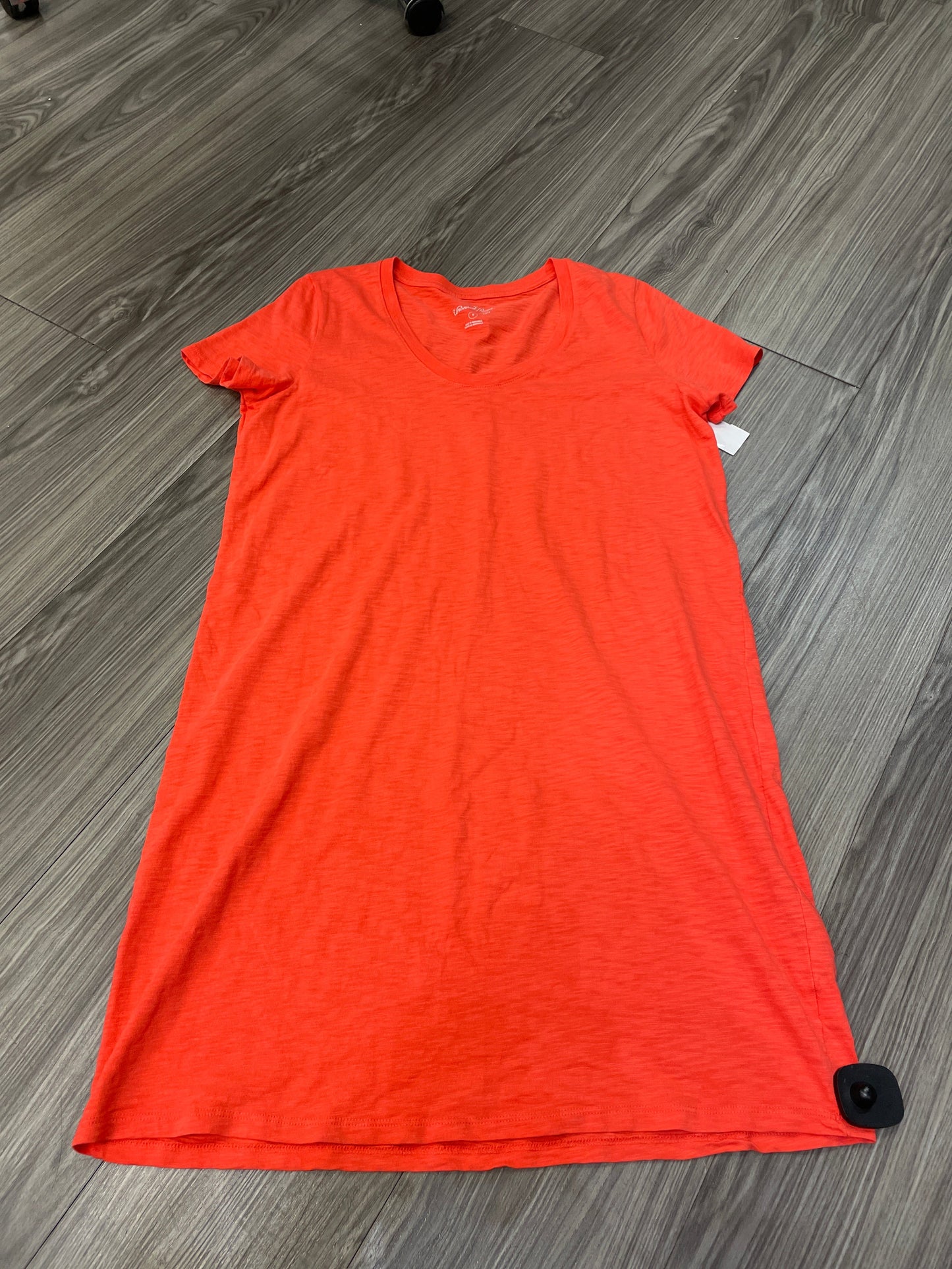 Dress Casual Short By Universal Thread In Coral, Size: M