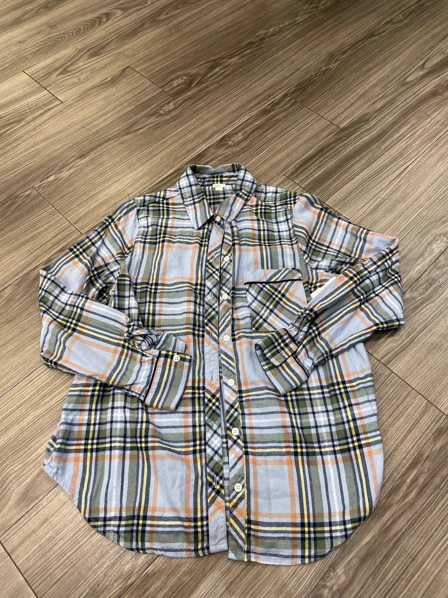 Top Long Sleeve By Aerie In Plaid Pattern, Size: S