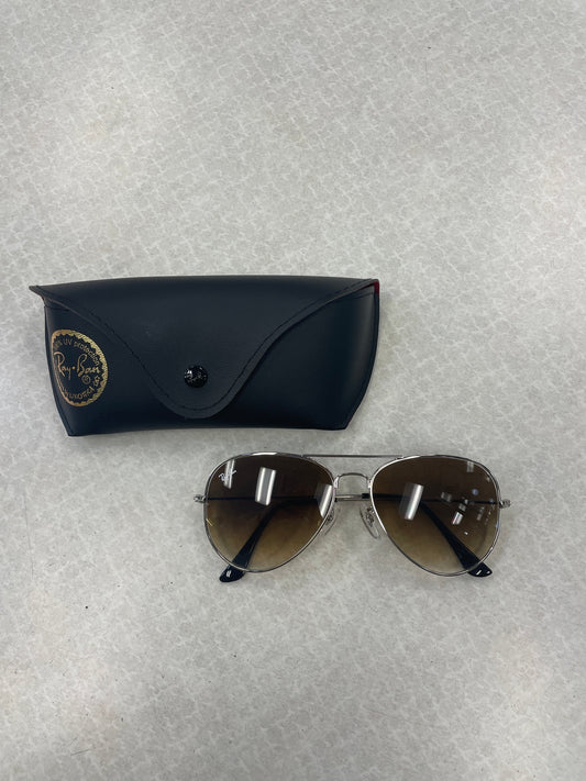 Sunglasses Designer By Ray Ban, Size: 01 Piece