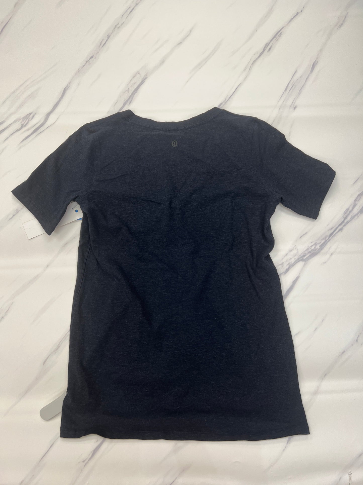 Athletic Top Short Sleeve By Lululemon  Size: 6