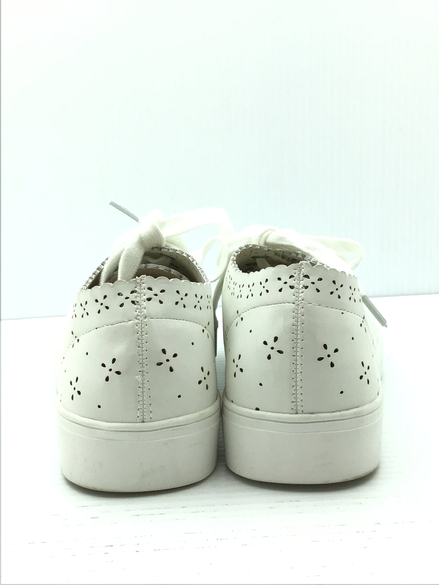 Shoes Sneakers By Loft  Size: 7.5