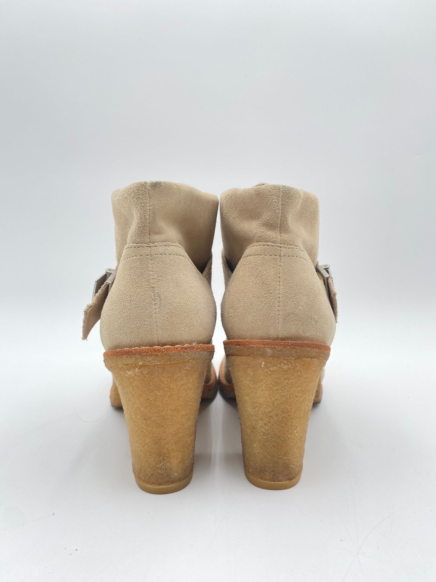 Boots Ankle Heels By Ugg In Cream, Size: 9