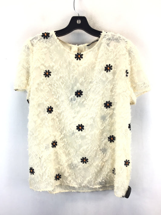 Top Short Sleeve By Shein In Cream & Orange, Size: L