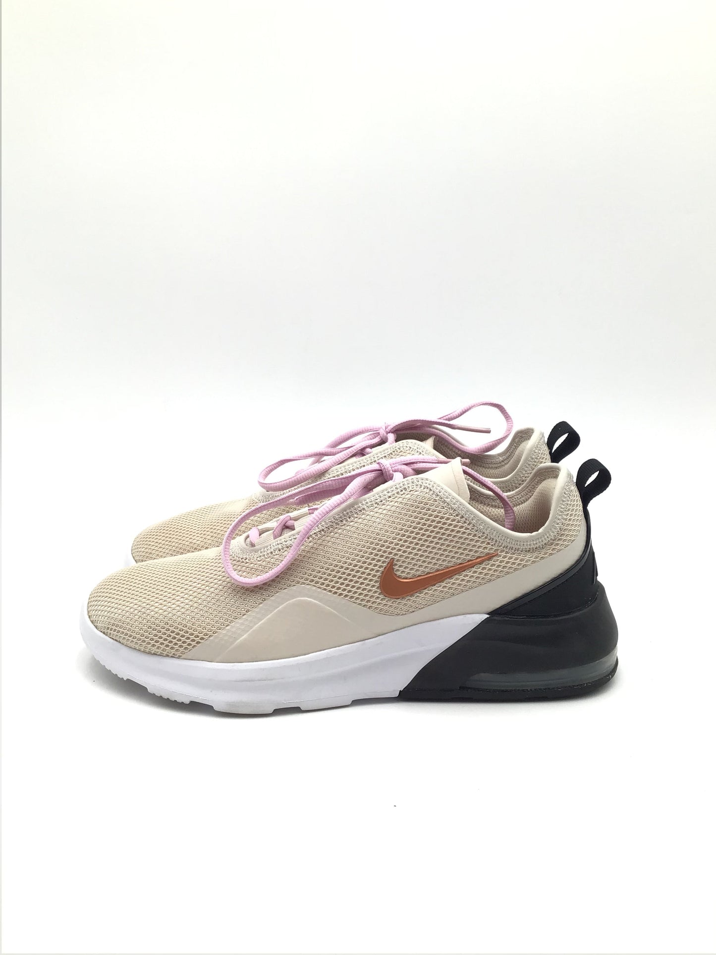 Shoes Athletic By Nike In Beige, Size: 9