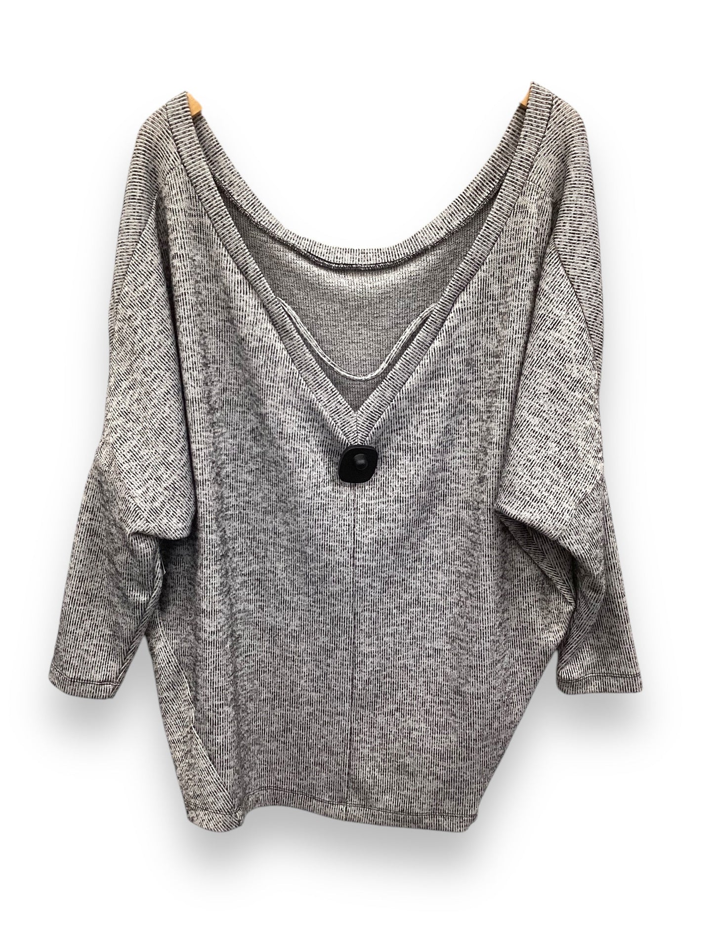 Top Long Sleeve By White House Black Market In Grey, Size: Xl