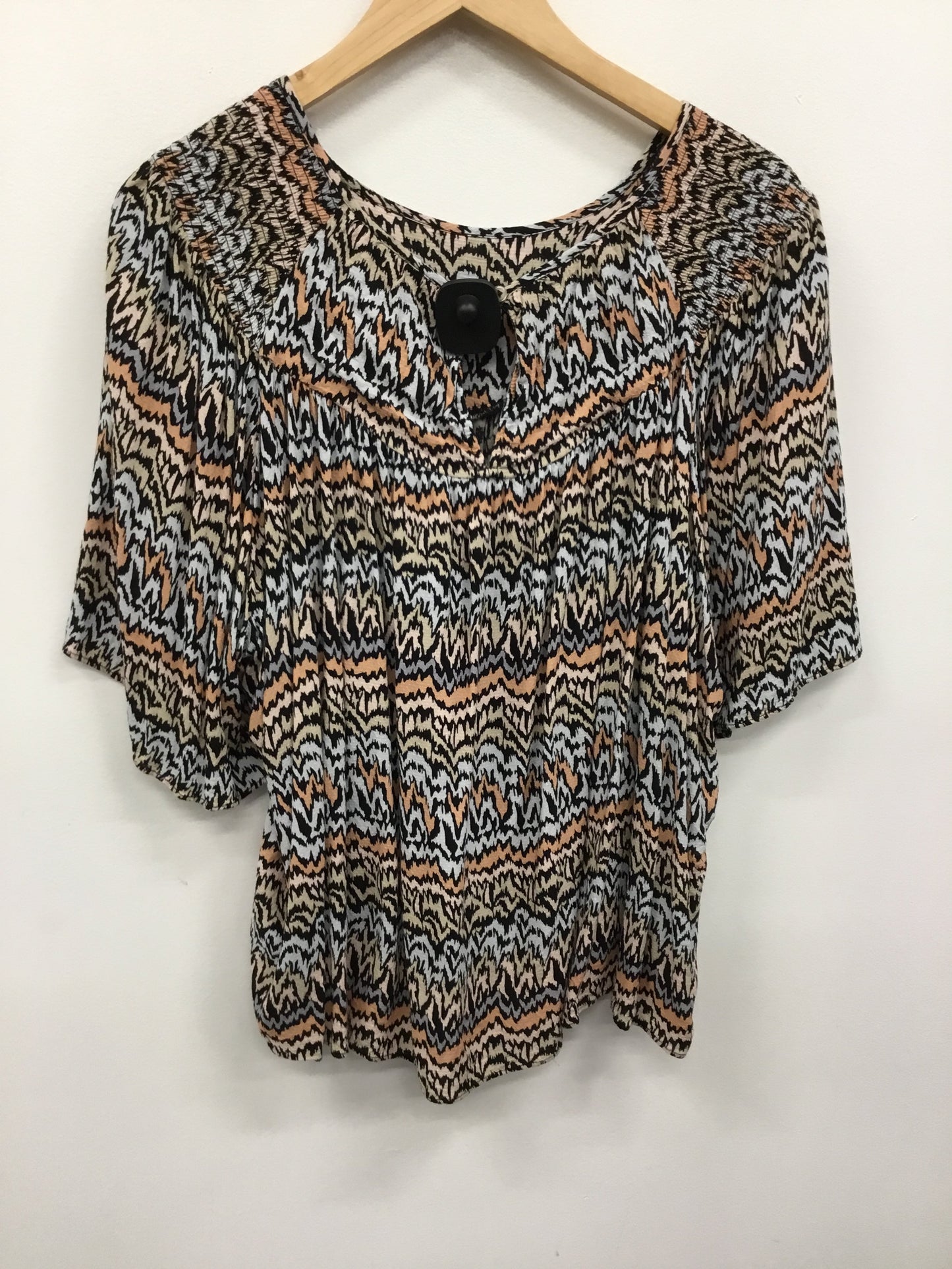 Top Short Sleeve By Tribal In Black, Size: 2x