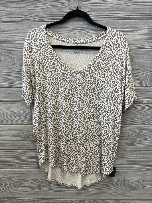 Top Short Sleeve By American Eagle In Animal Print, Size: S