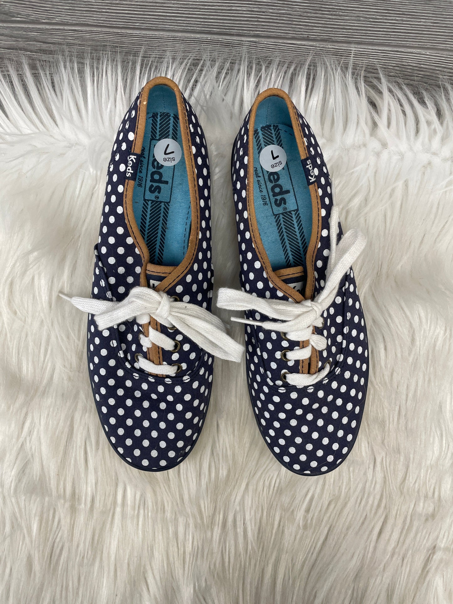 Shoes Sneakers By Keds In Navy, Size: 7