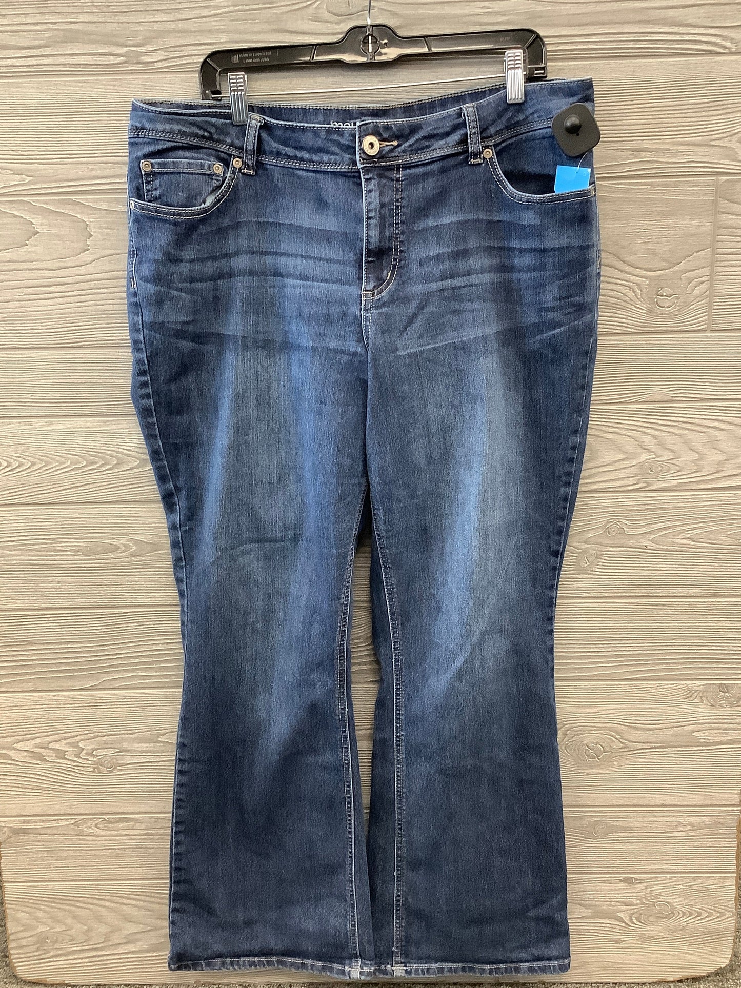 Jeans Flared By Maurices In Blue Denim, Size: 18