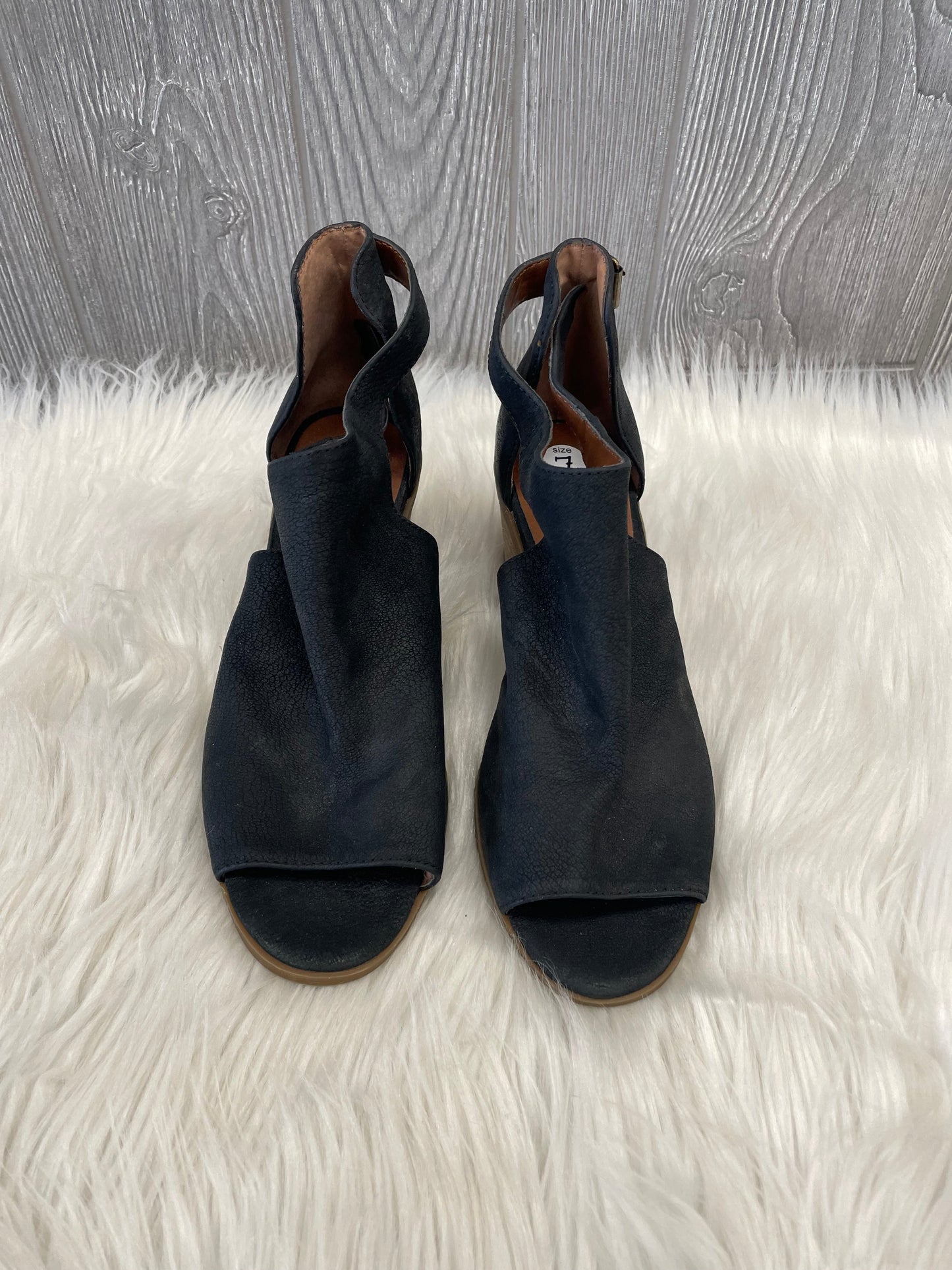 Black Shoes Heels Block Lucky Brand, Size 7