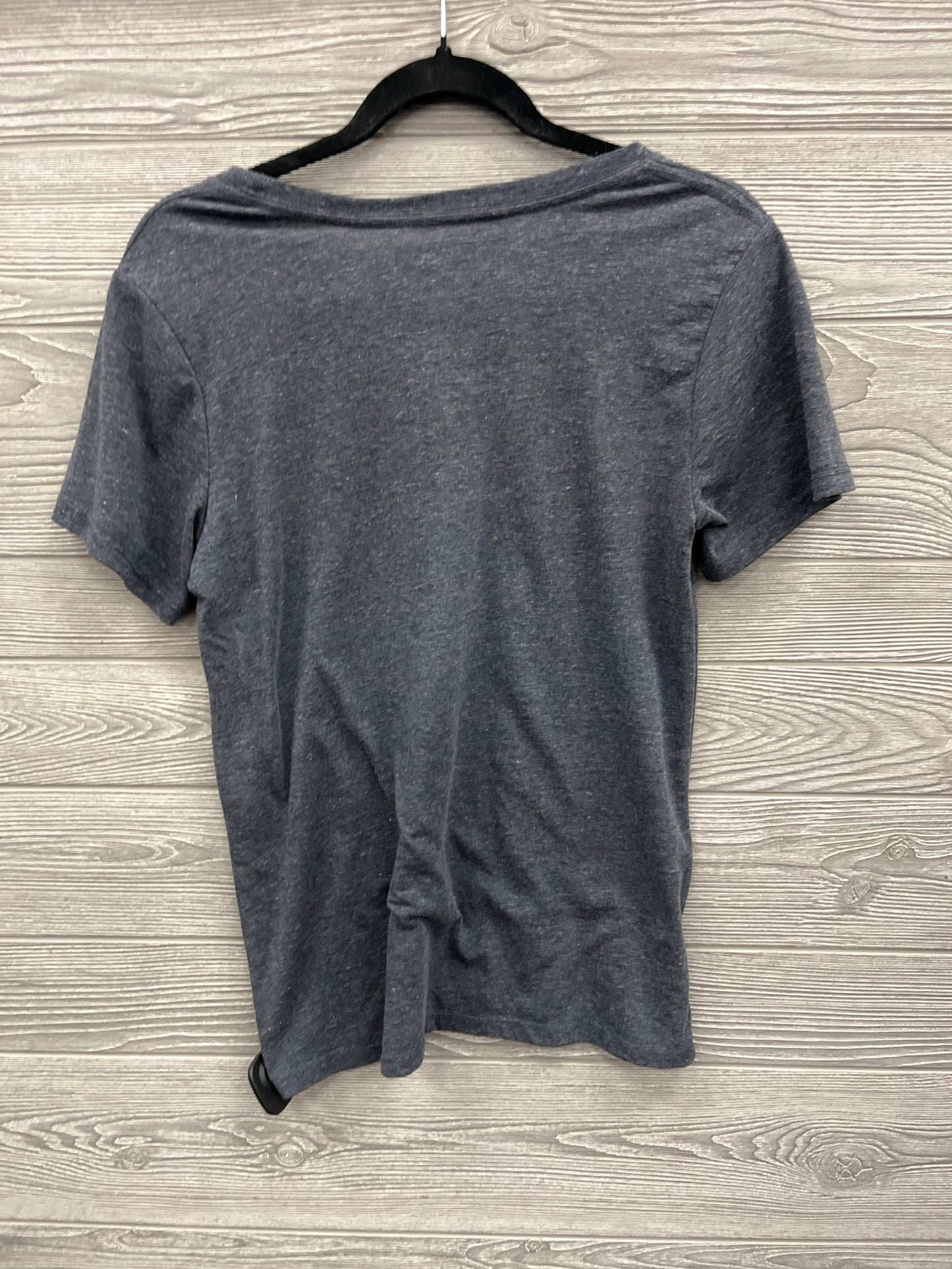 Top Short Sleeve By Clothes Mentor In Grey, Size: M