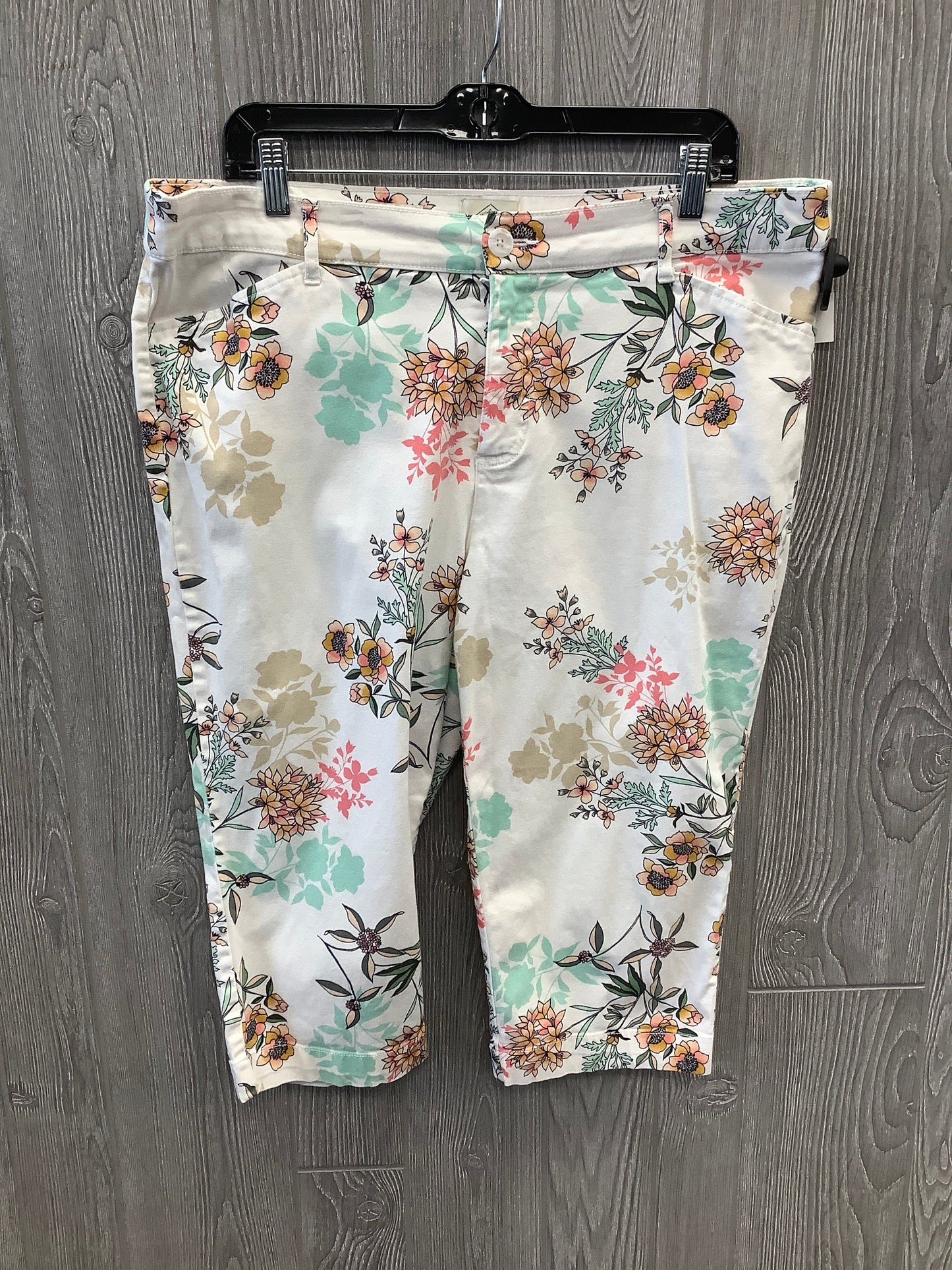 Capris By St Johns Bay In Floral Print, Size: 18