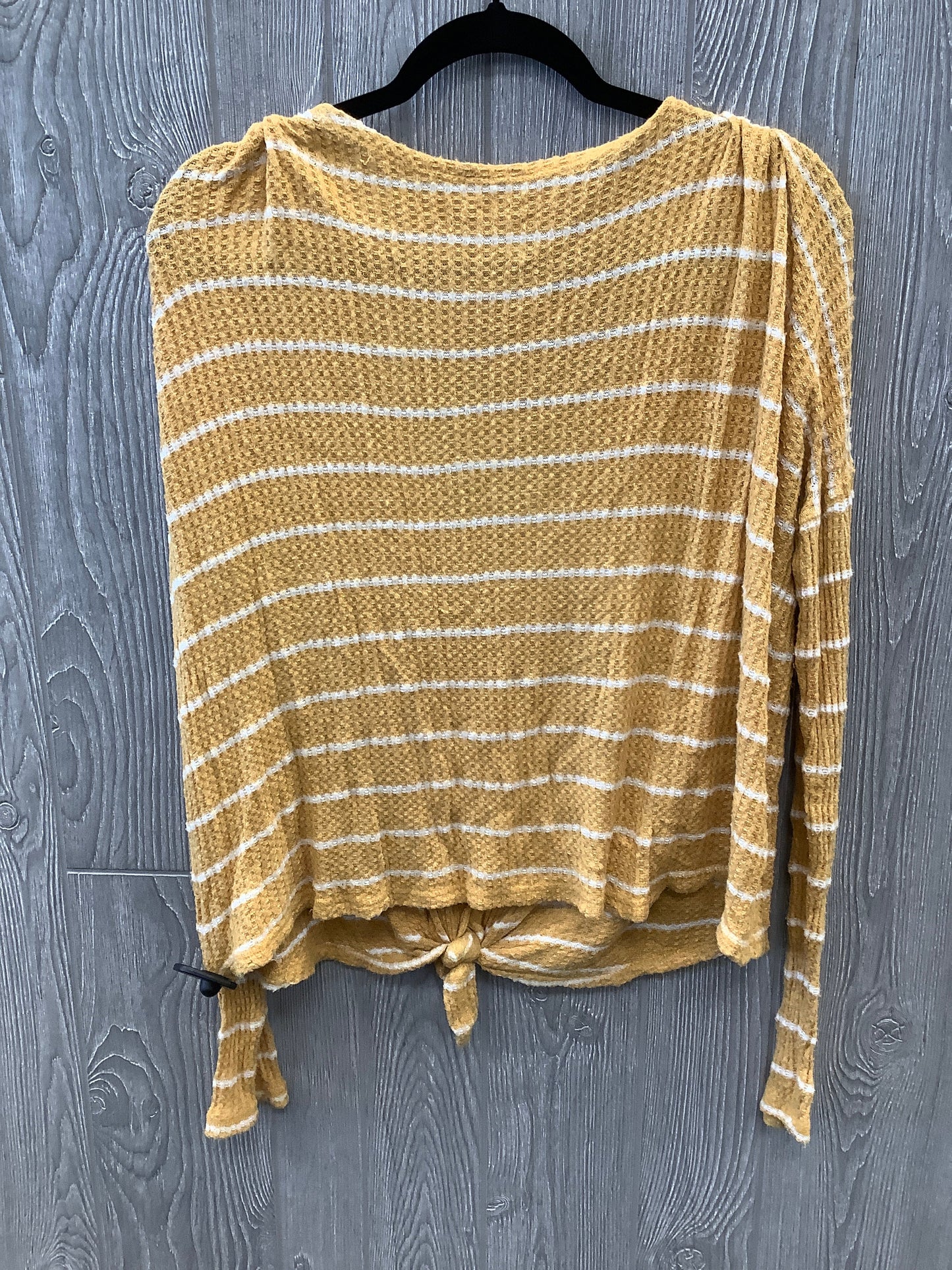 Yellow Top Long Sleeve American Eagle, Size L