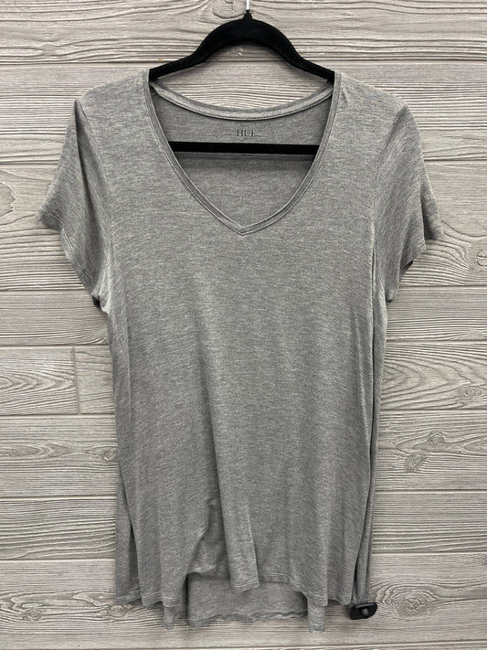 Top Short Sleeve By Hue In Grey, Size: M