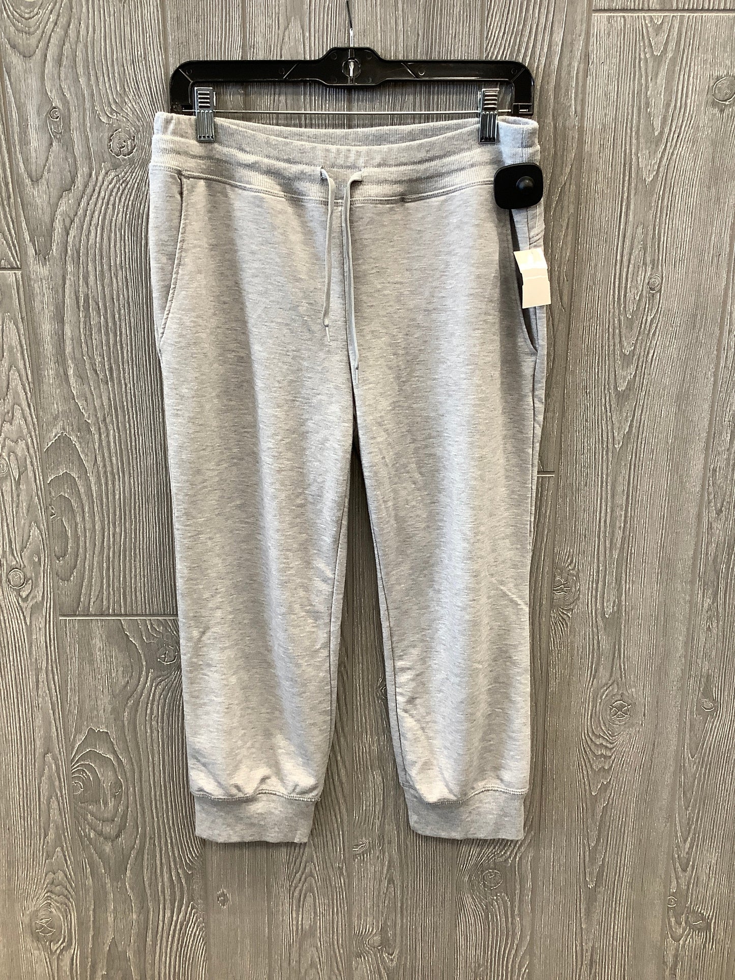 Athletic Capris By Jockey In Grey, Size: S