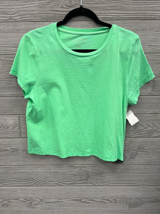 Top Short Sleeve By Universal Thread In Green, Size: M