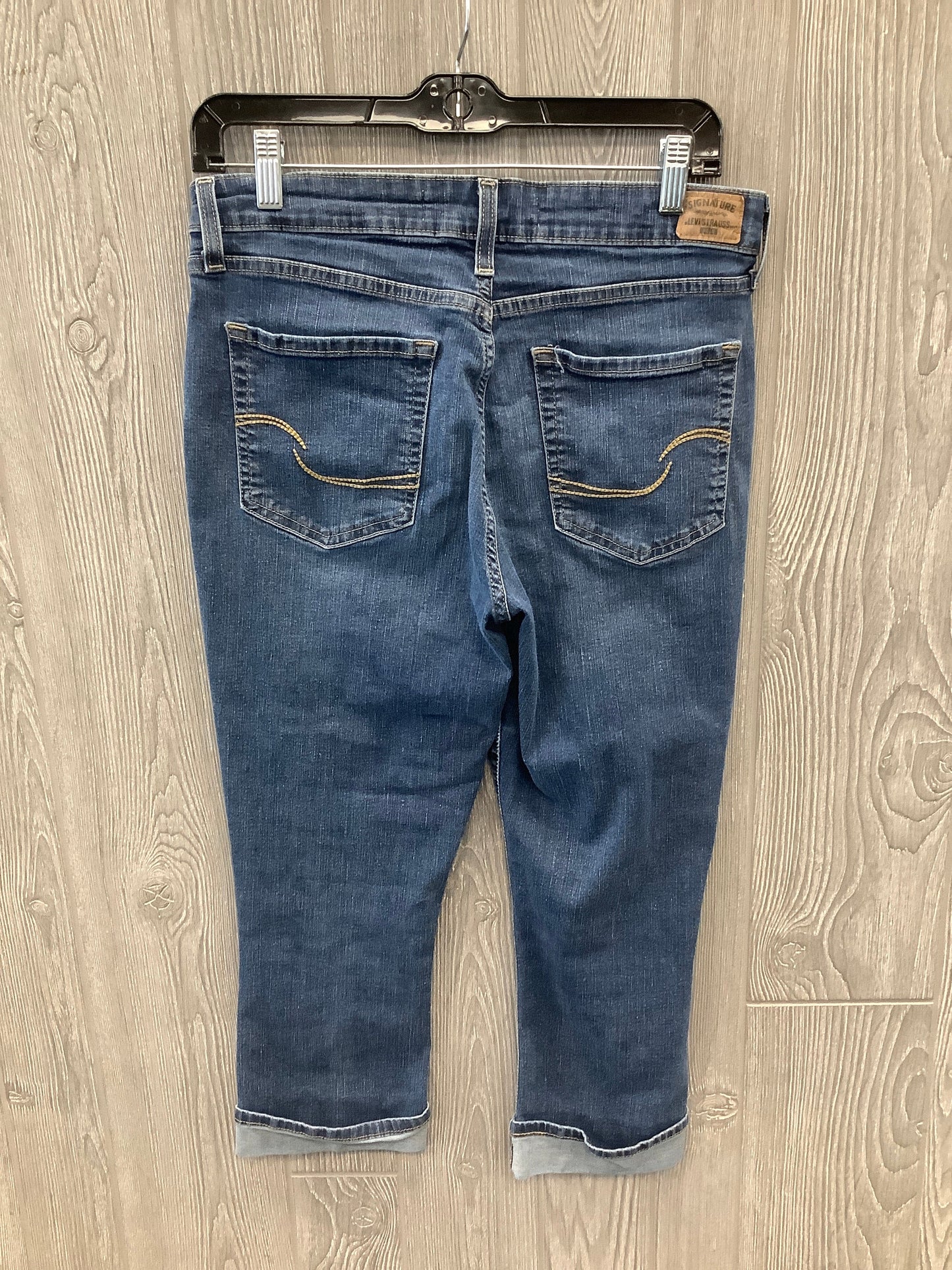 Capris By Levis In Blue Denim, Size: 10