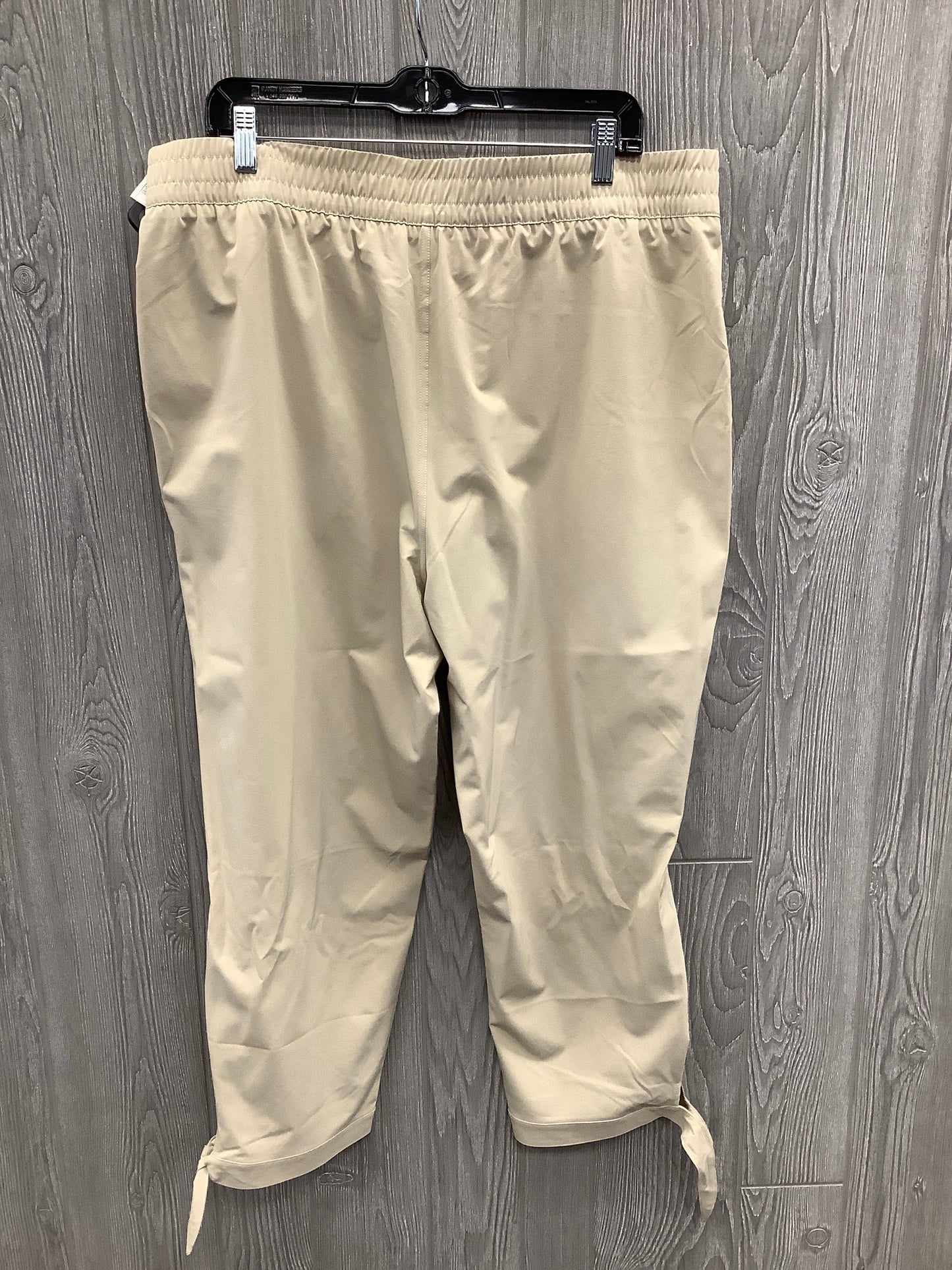 Tan Capris Clothes Mentor, Size 18