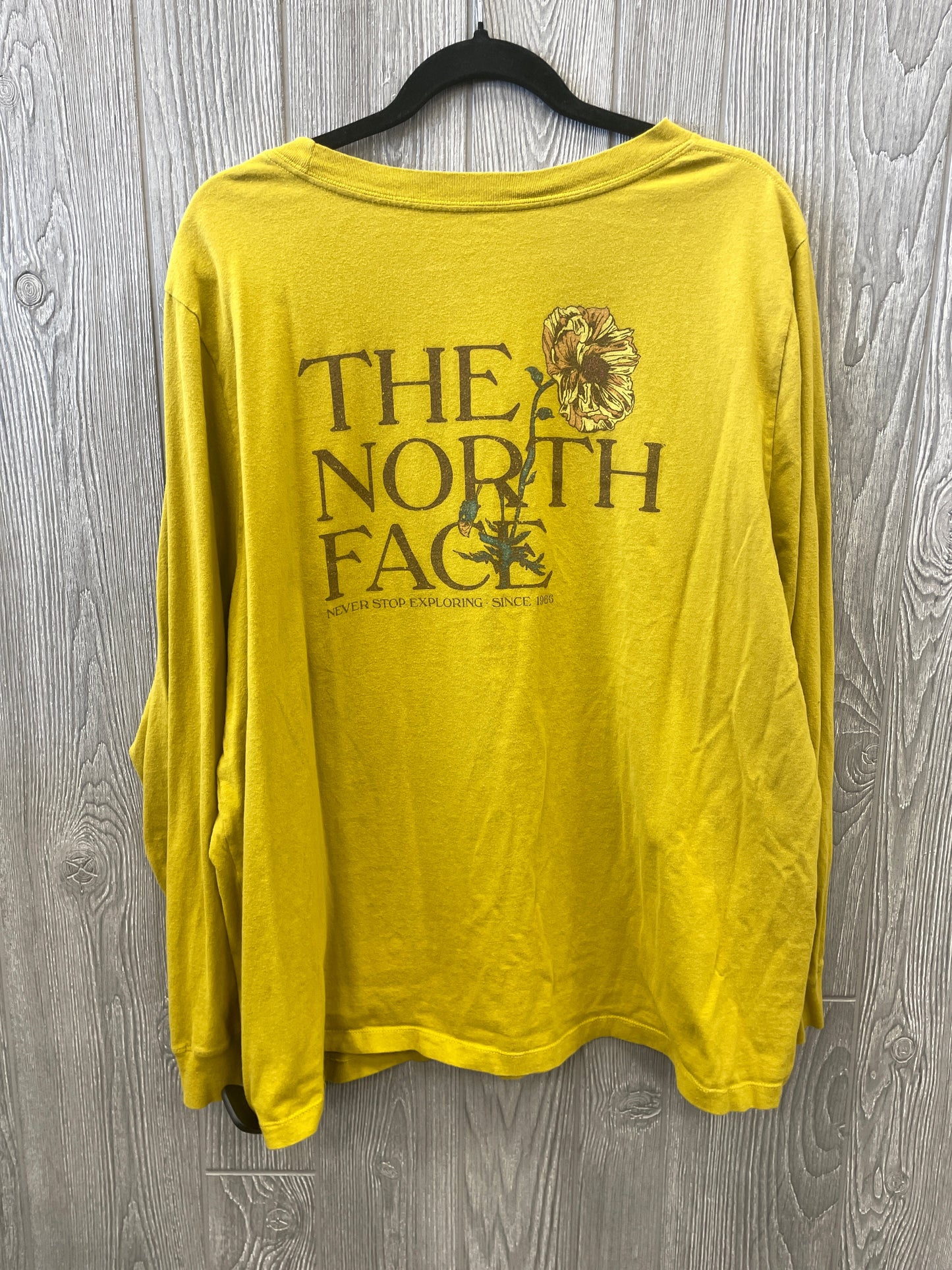 Athletic Top Long Sleeve Crewneck By The North Face In Yellow, Size: 3x