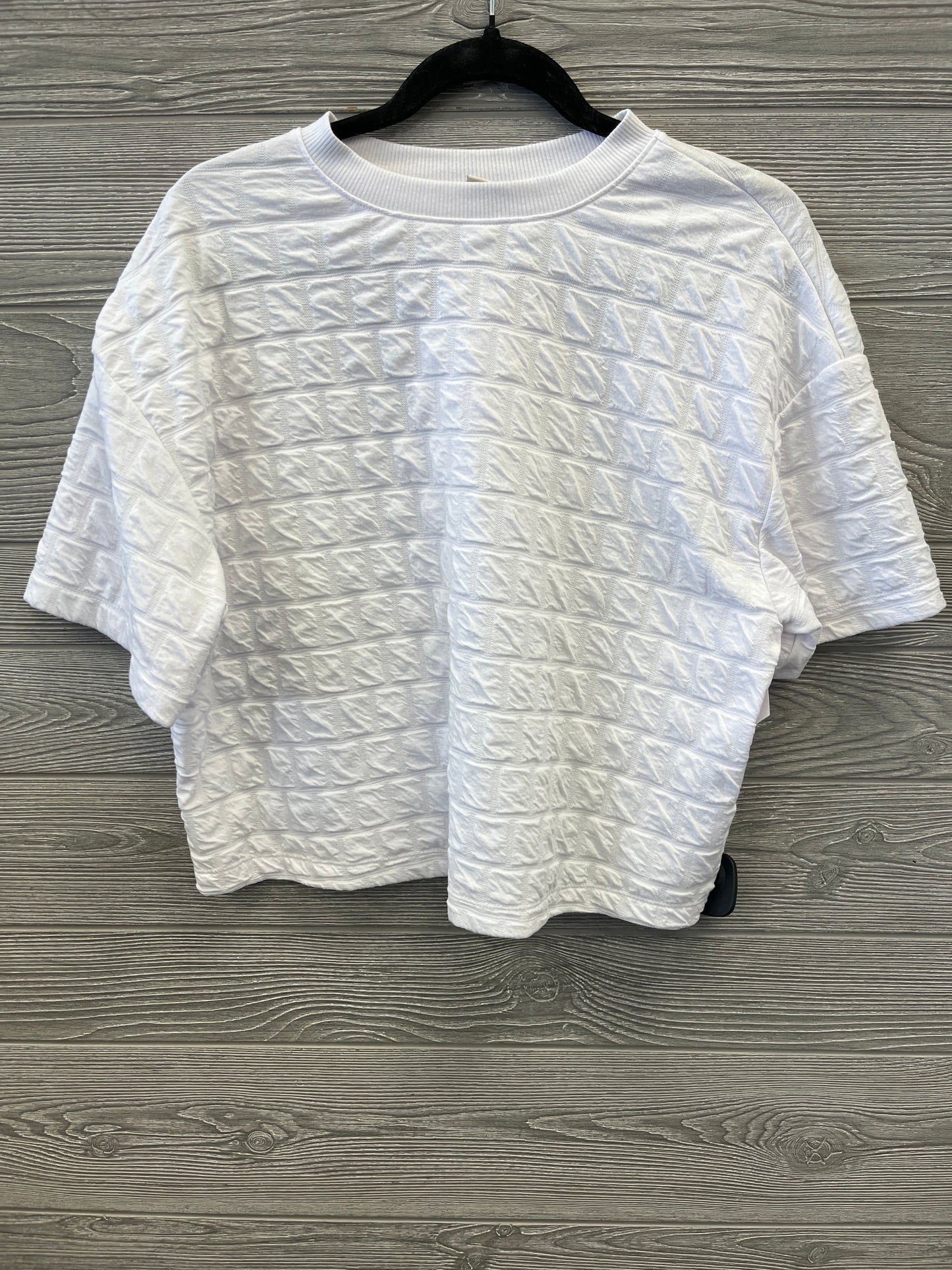 Top Short Sleeve By A New Day In White, Size: S