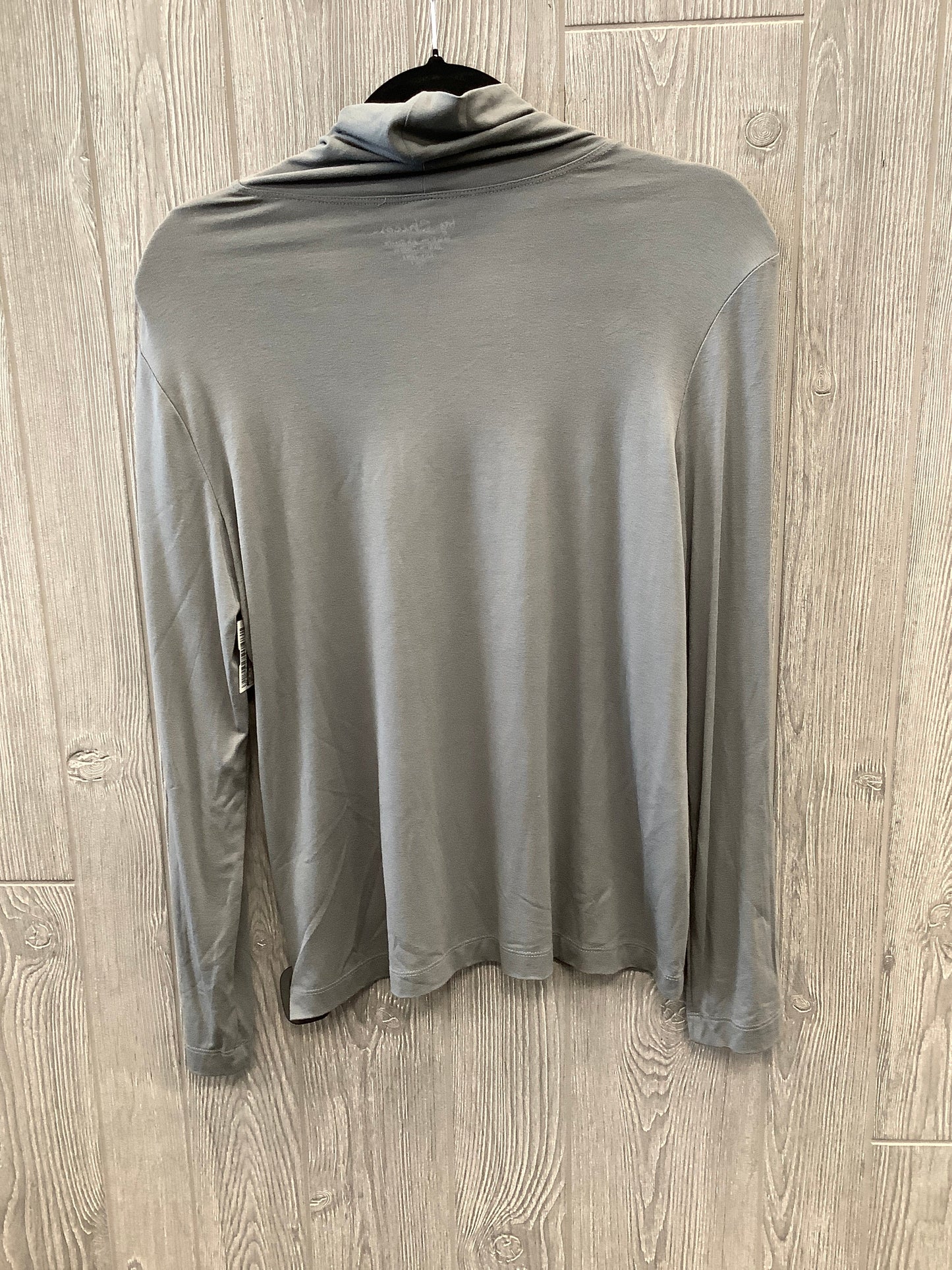 Top Long Sleeve Basic By Chicos In Grey, Size: M