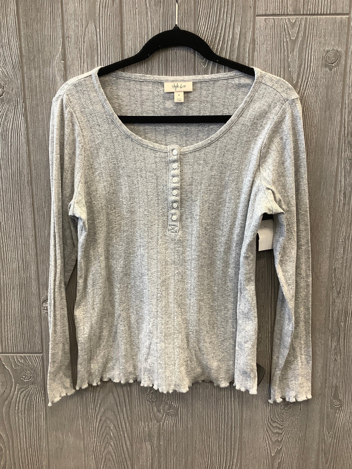 Top Long Sleeve By Style And Company In Grey, Size: M