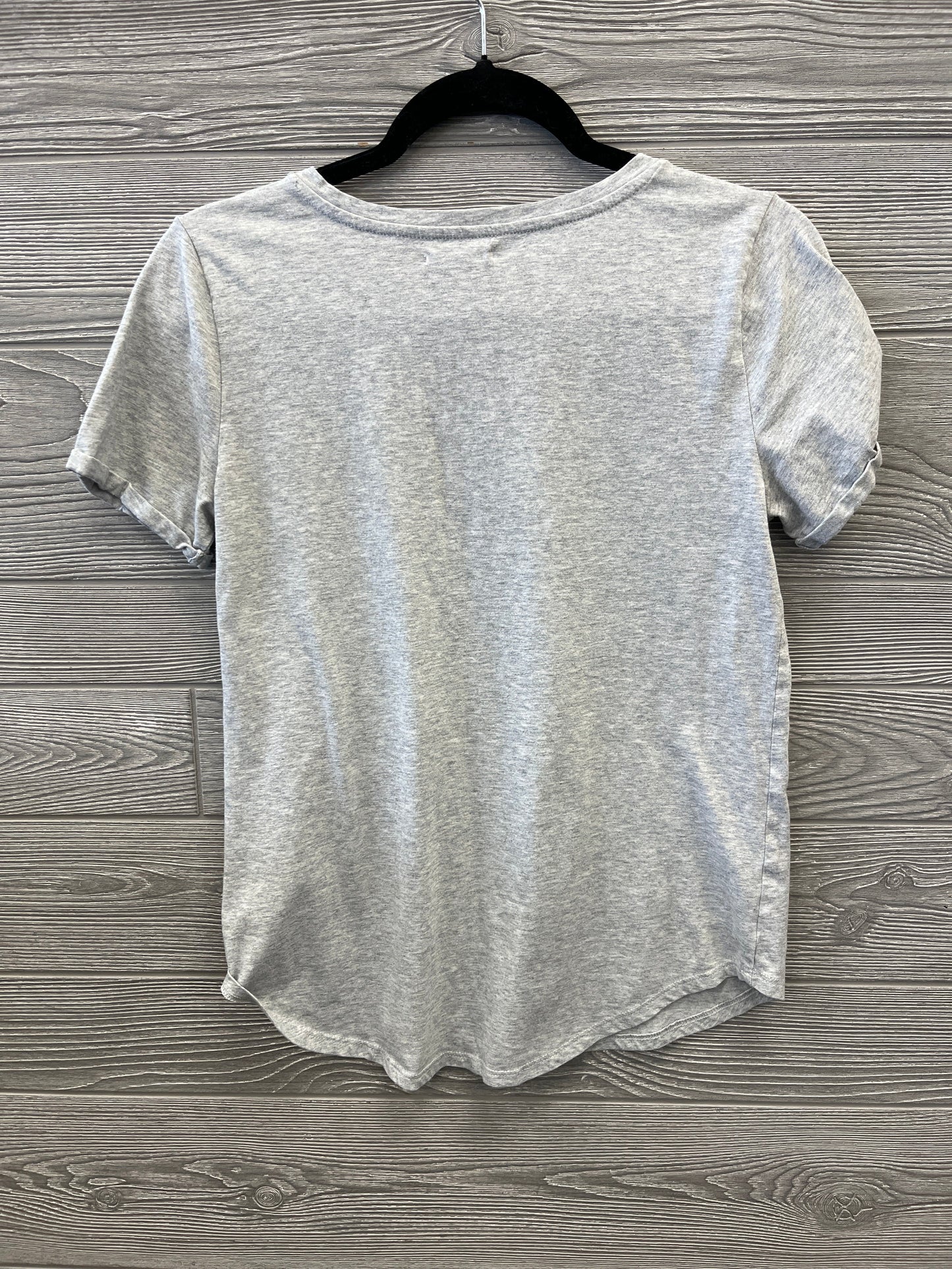 Top Short Sleeve By Maurices In Grey, Size: S