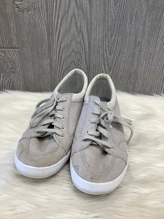 Shoes Sneakers By Keds In Grey, Size: 10