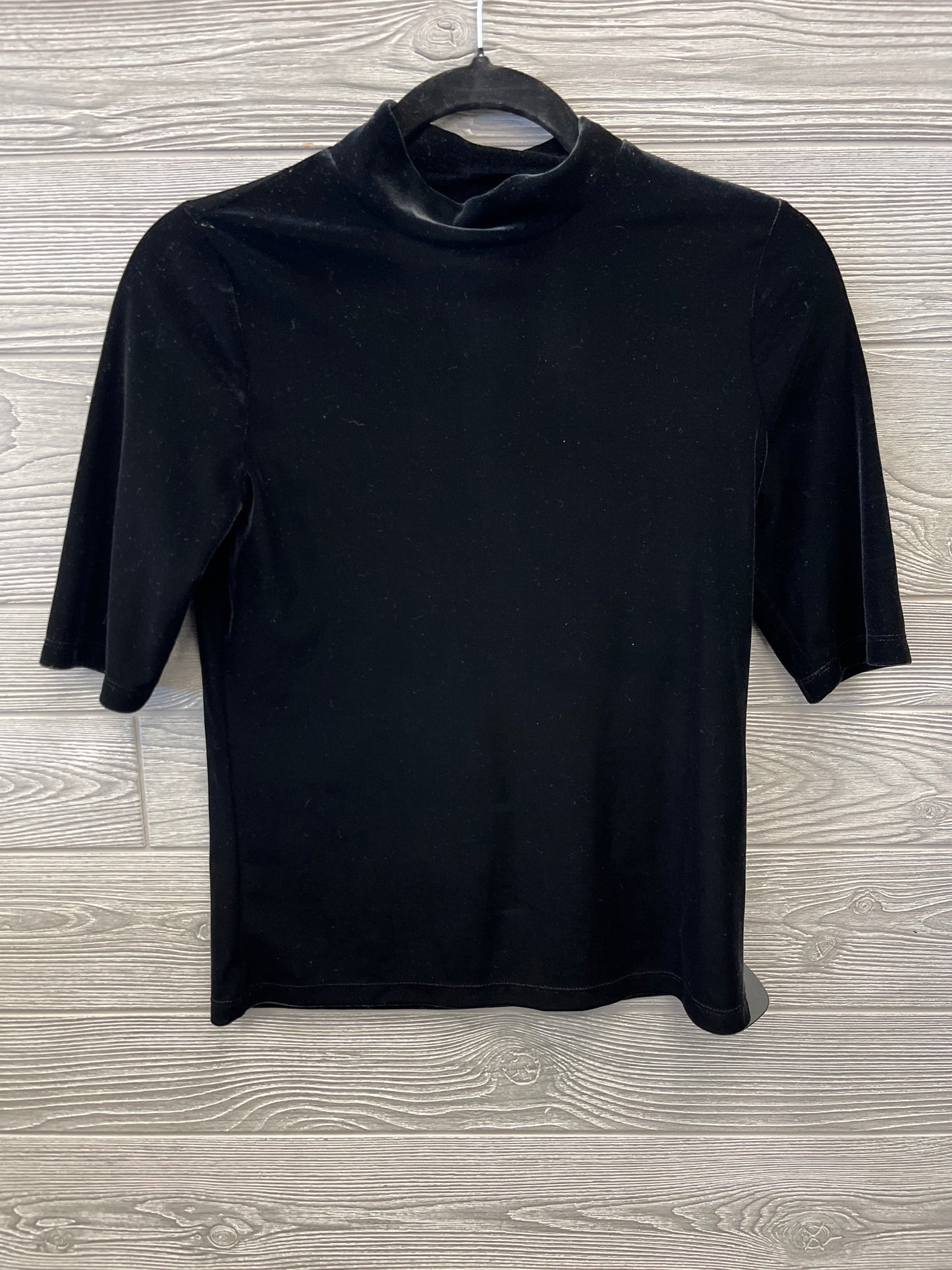 Top Short Sleeve By Banana Republic In Black, Size: S