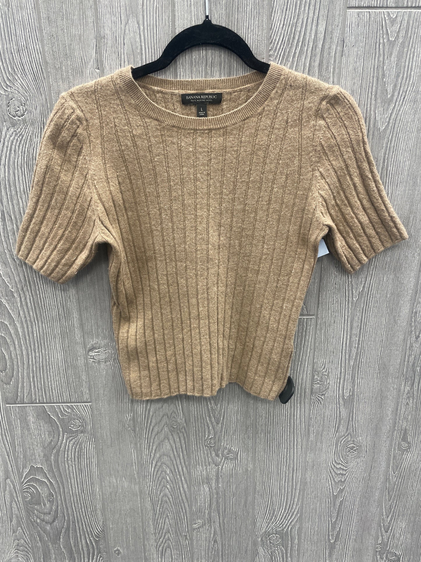 Sweater Short Sleeve By Banana Republic In Brown, Size: L