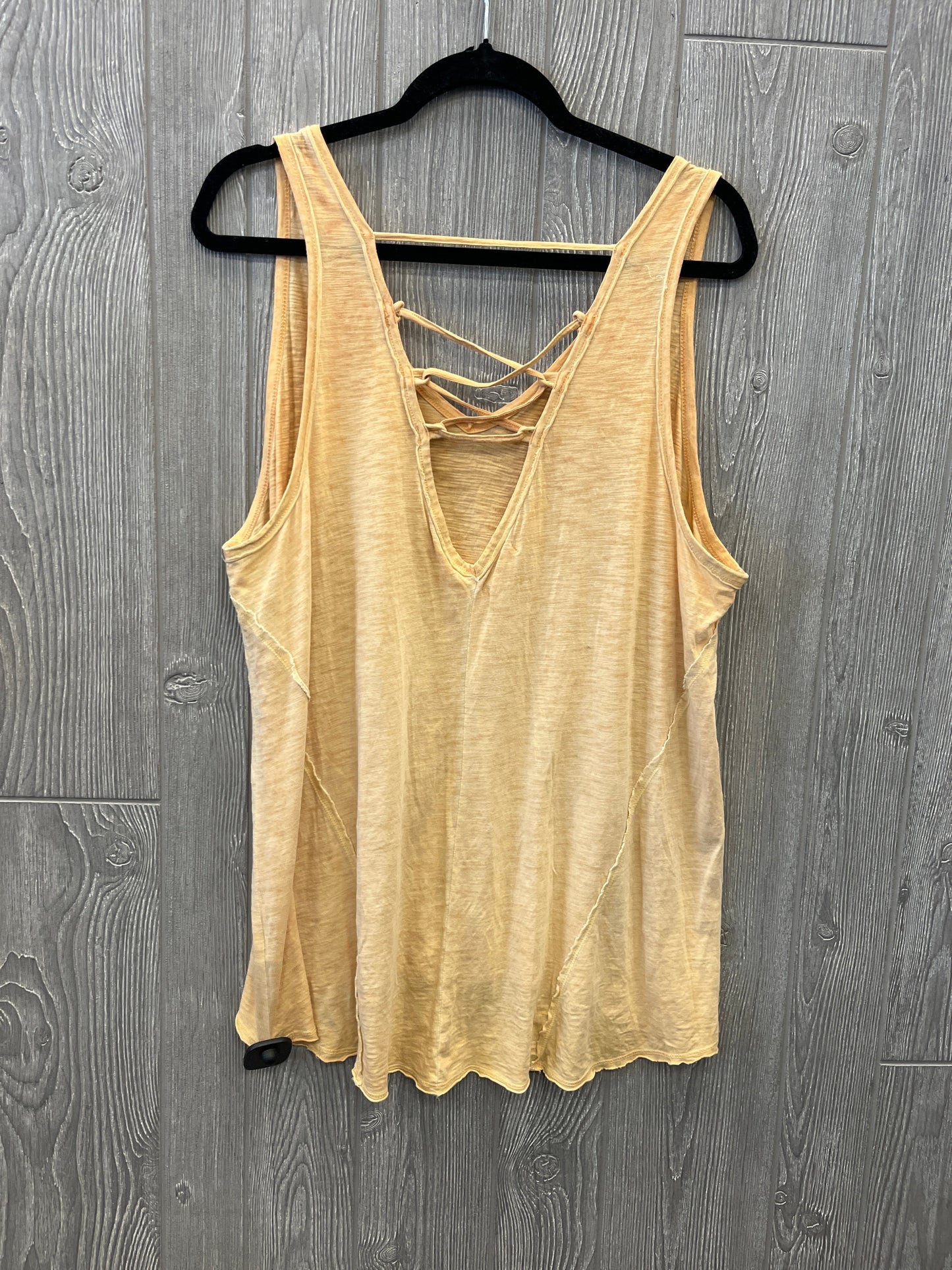 Top Sleeveless By Maurices In Yellow, Size: Xxl