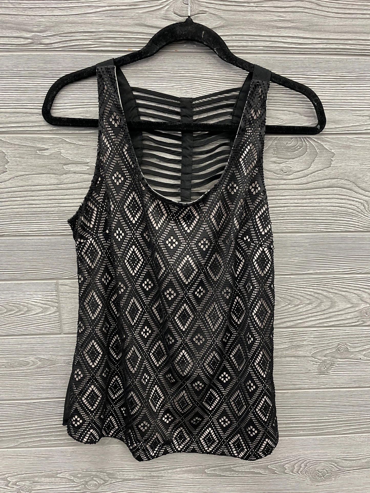 Top Sleeveless By Maurices In Black, Size: M