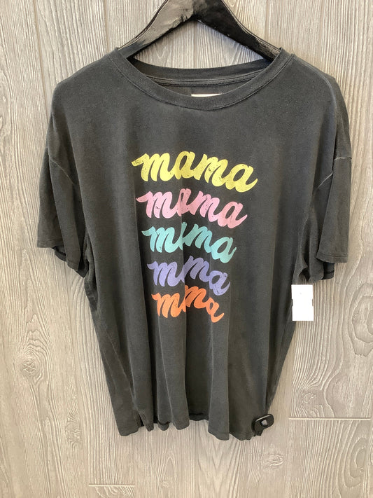 Top Short Sleeve By Maurices In Grey, Size: M