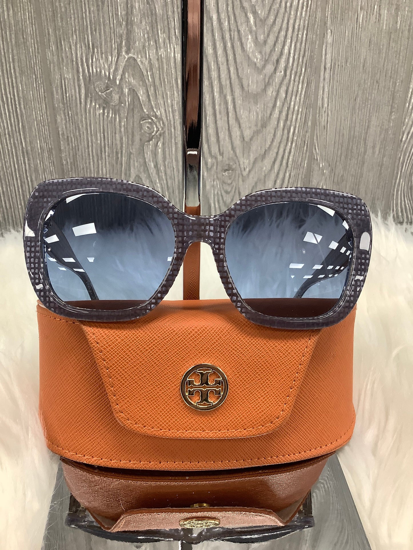 Sunglasses Designer By Tory Burch