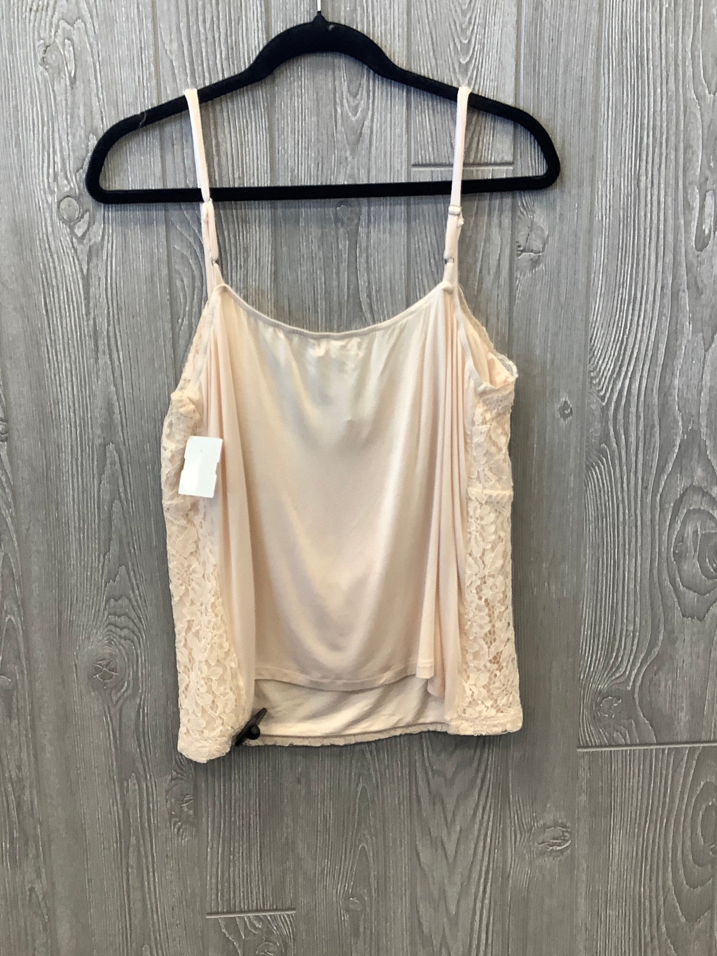 Top Sleeveless By Maurices In Beige, Size: Xxl