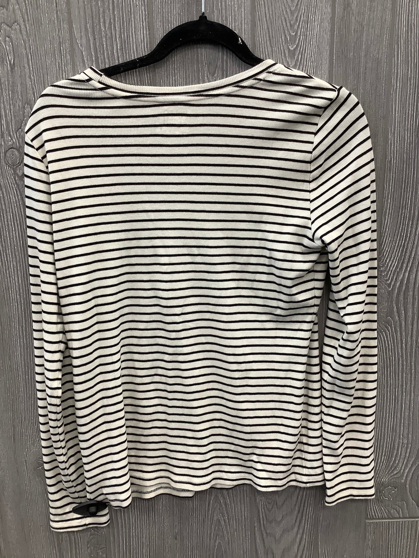 Top Long Sleeve By Time And Tru In Striped Pattern, Size: M