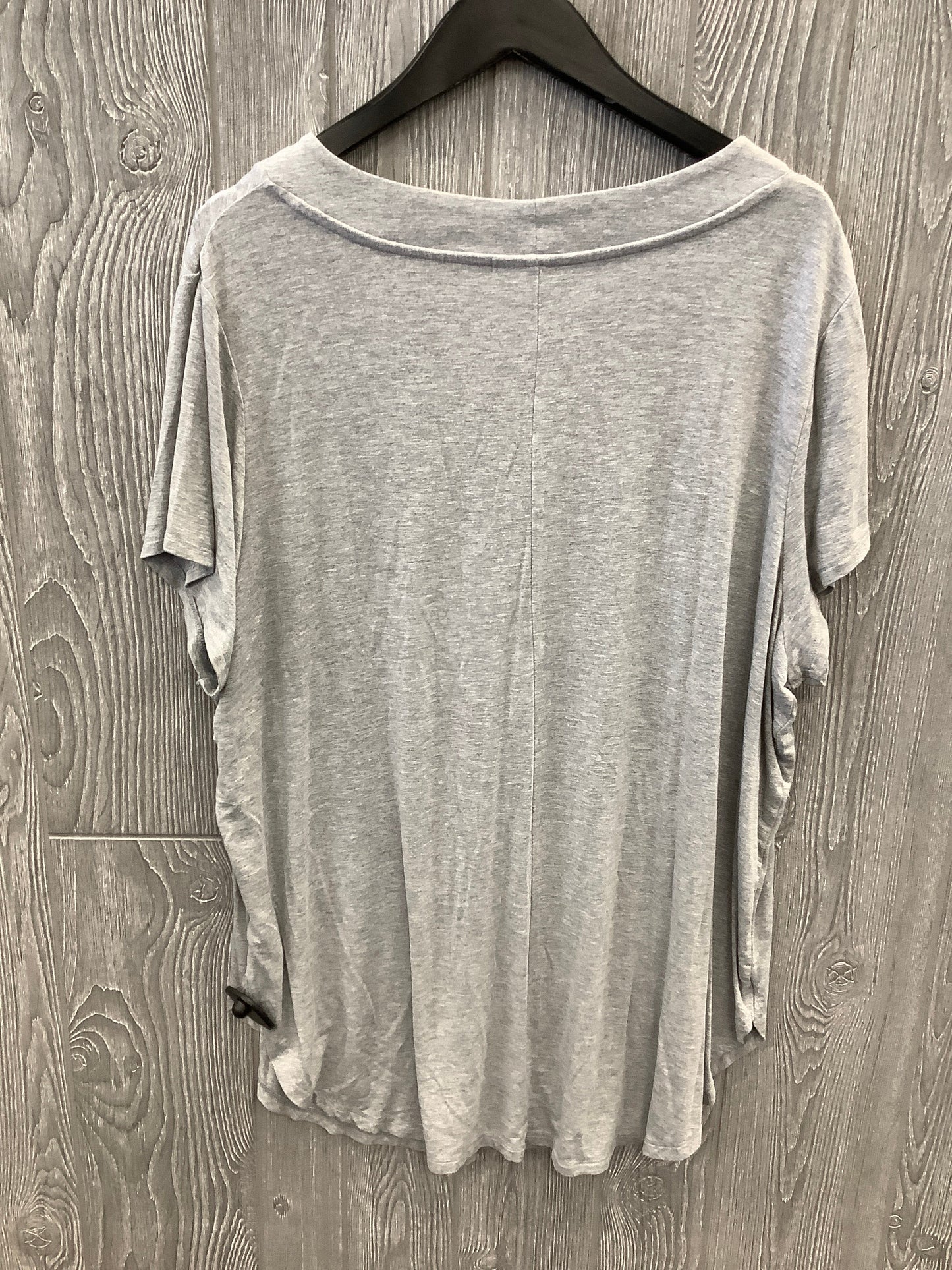 Top Short Sleeve Basic By Old Navy In Grey, Size: 1x