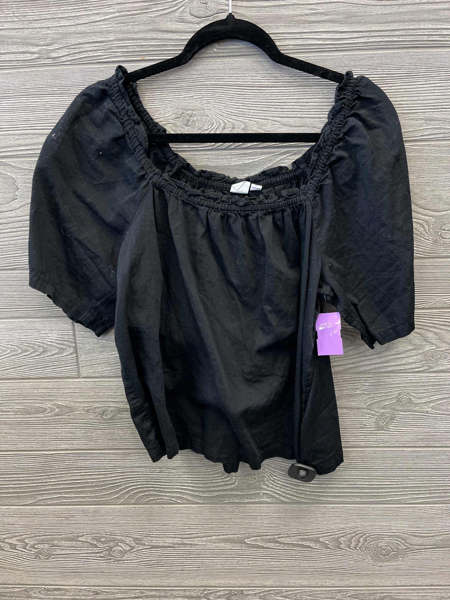 Top Short Sleeve By Gap In Black, Size: S