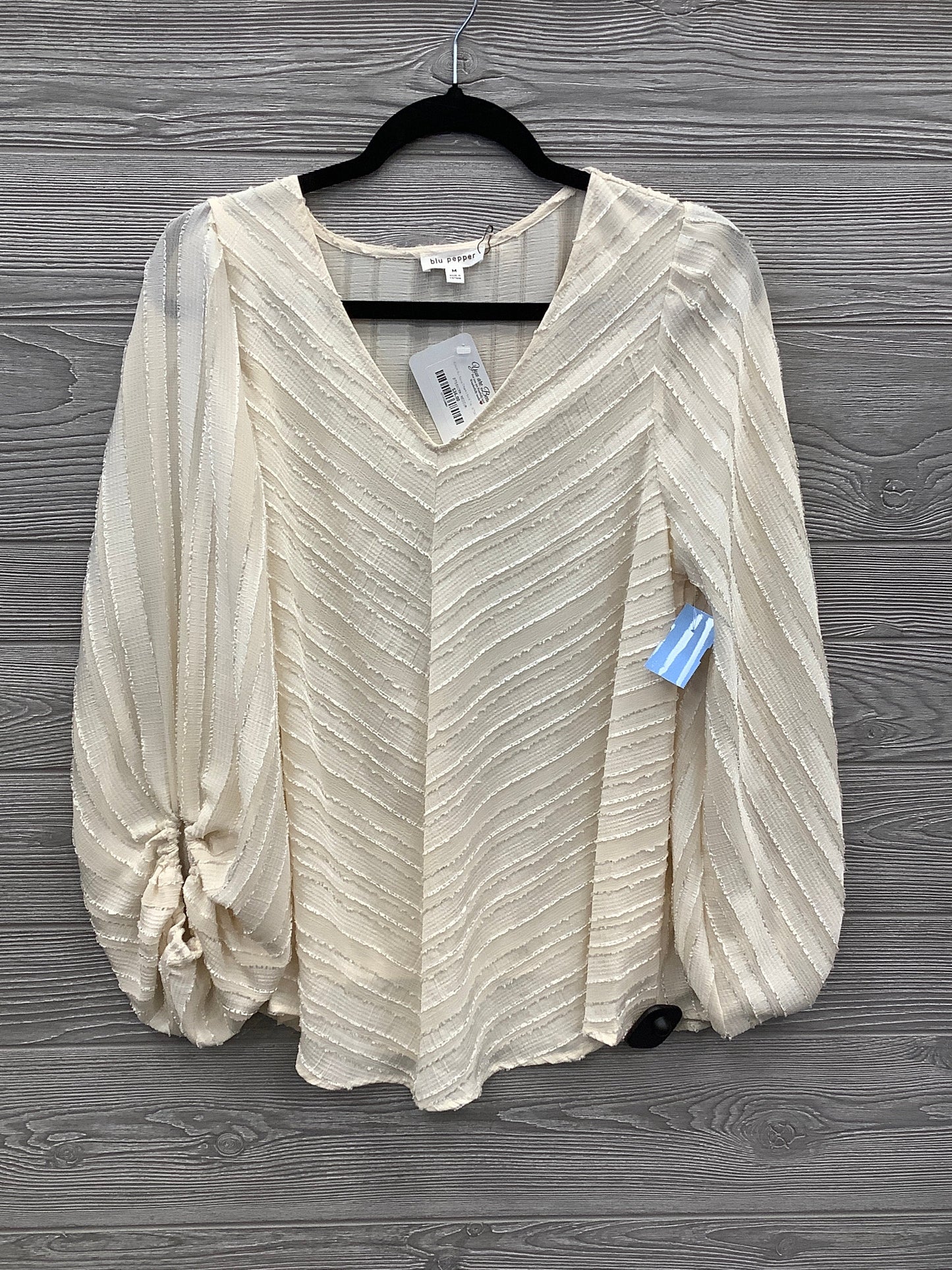 Top Long Sleeve By Blu Pepper In Cream, Size: M