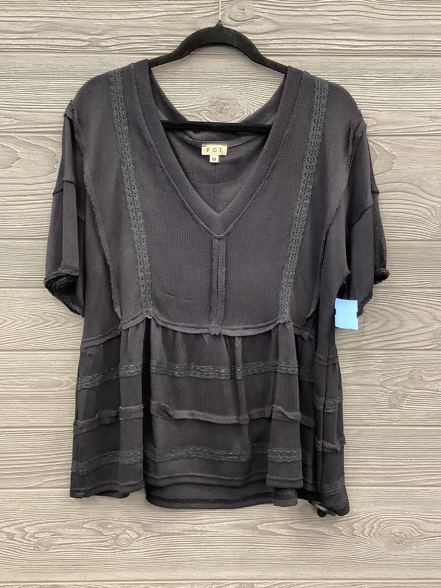 Top Short Sleeve By Pol In Grey, Size: M