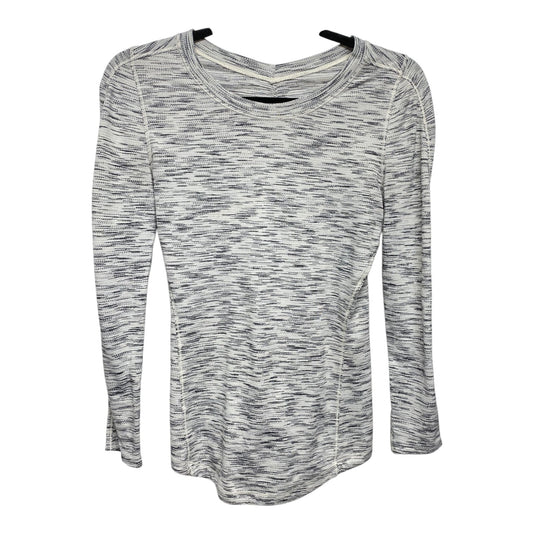 Athletic Top Long Sleeve Crewneck By Lululemon In Grey & White, Size: M