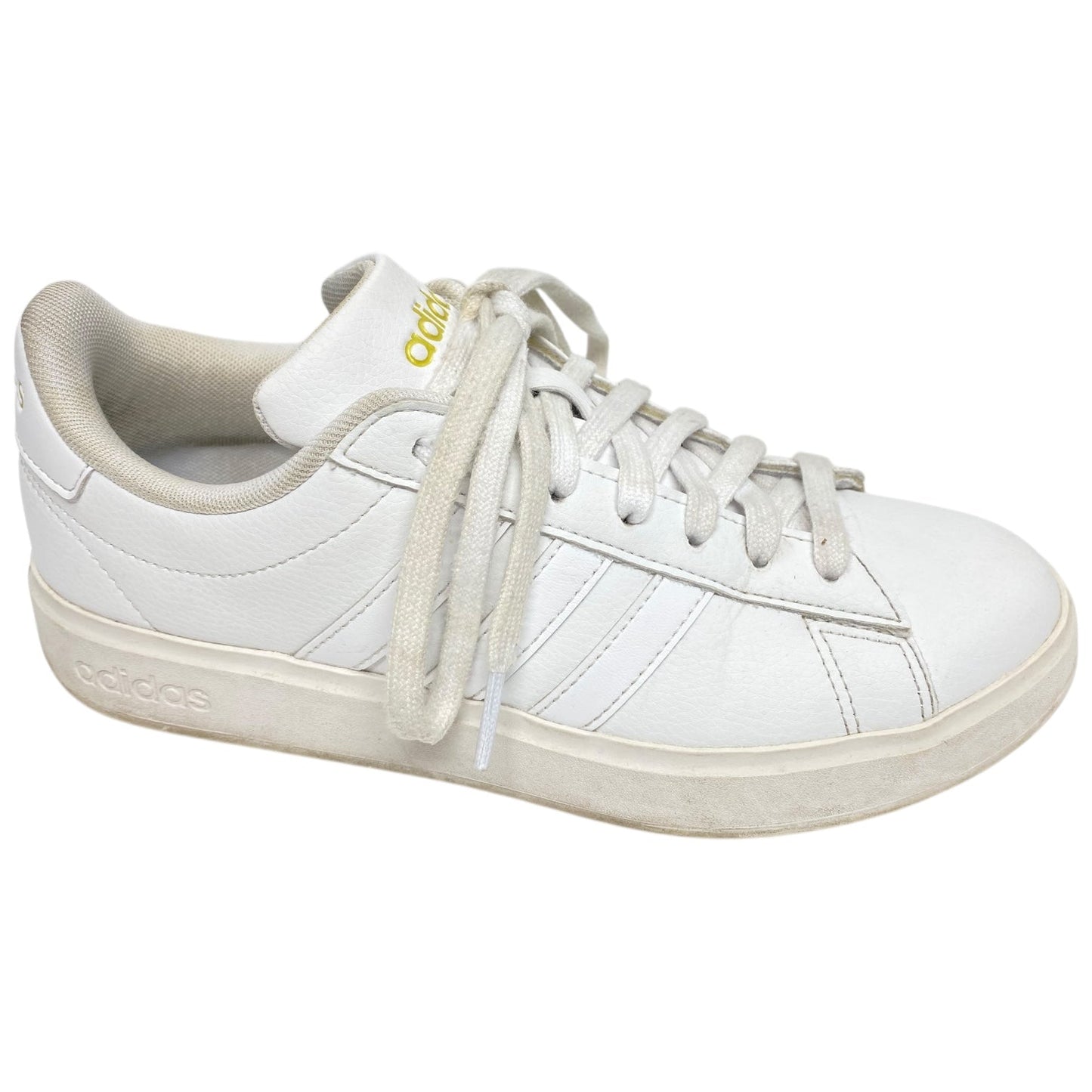 Shoes Sneakers By Adidas In White, Size: 6.5