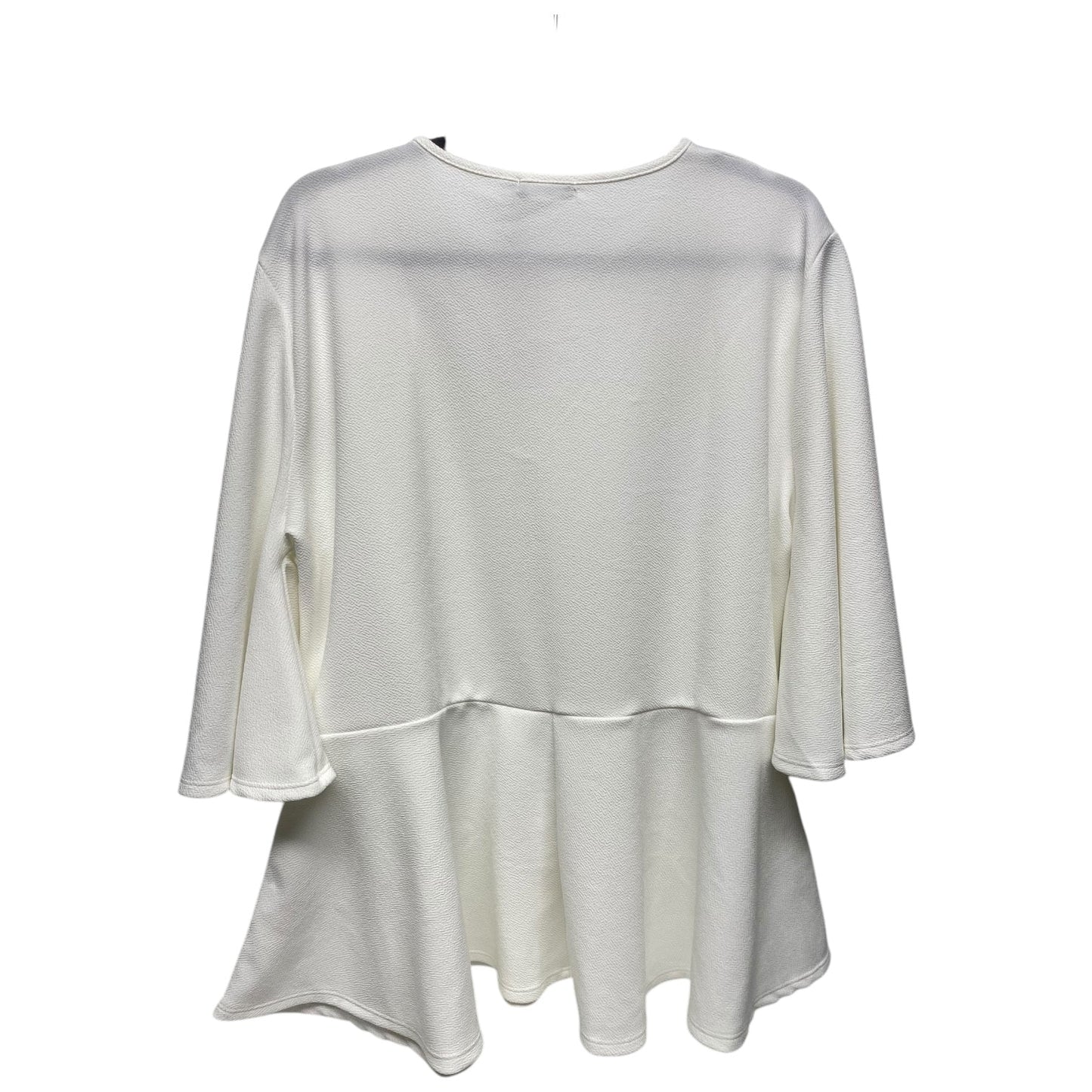 Top Short Sleeve By Boohoo Boutique In White, Size: 2x