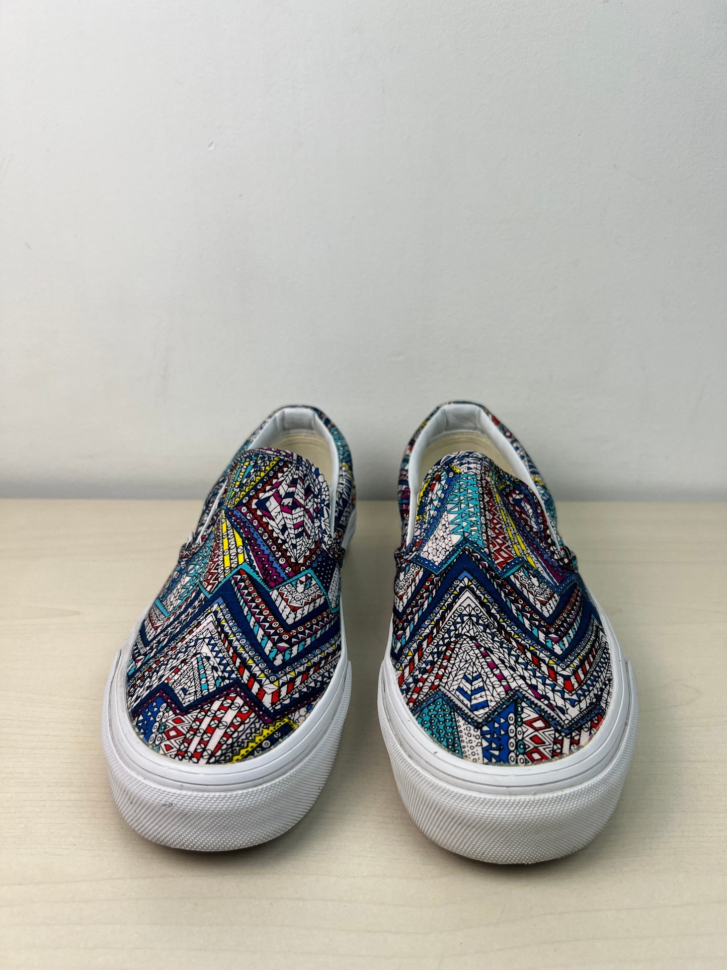 Shoes Sneakers By Vans In Multi-colored, Size: 8