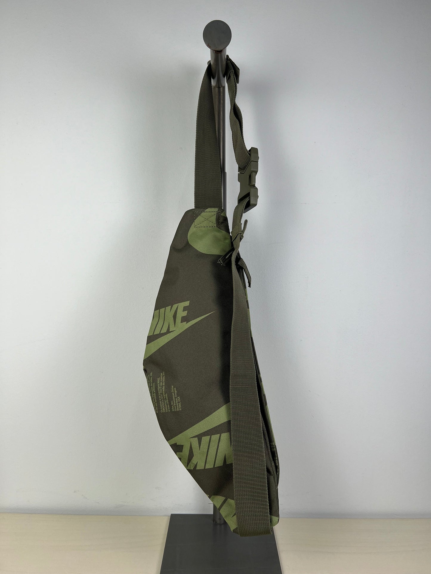 Belt Bag By Nike  Size: Medium