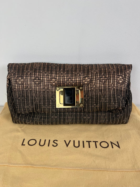 Clutch Luxury Designer Louis Vuitton, Size Medium